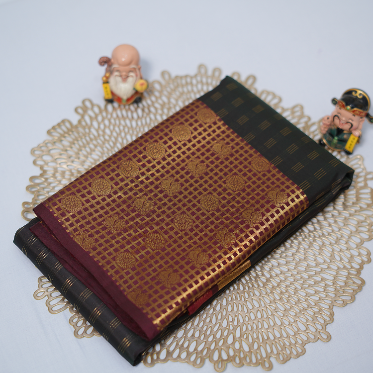 Kanchipuram pure silk saree with bgg border-Bottle green with maroon