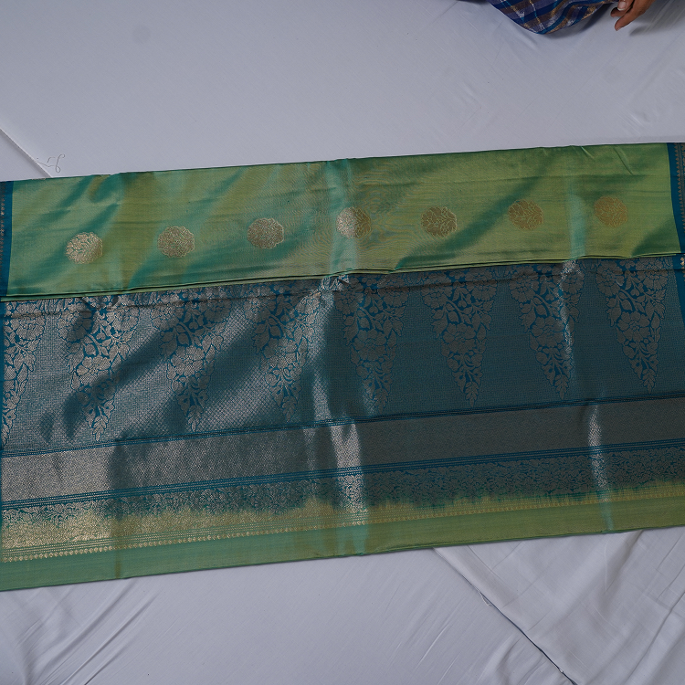 Gadwal silk saree- Sea green with blue border and rich pallu
