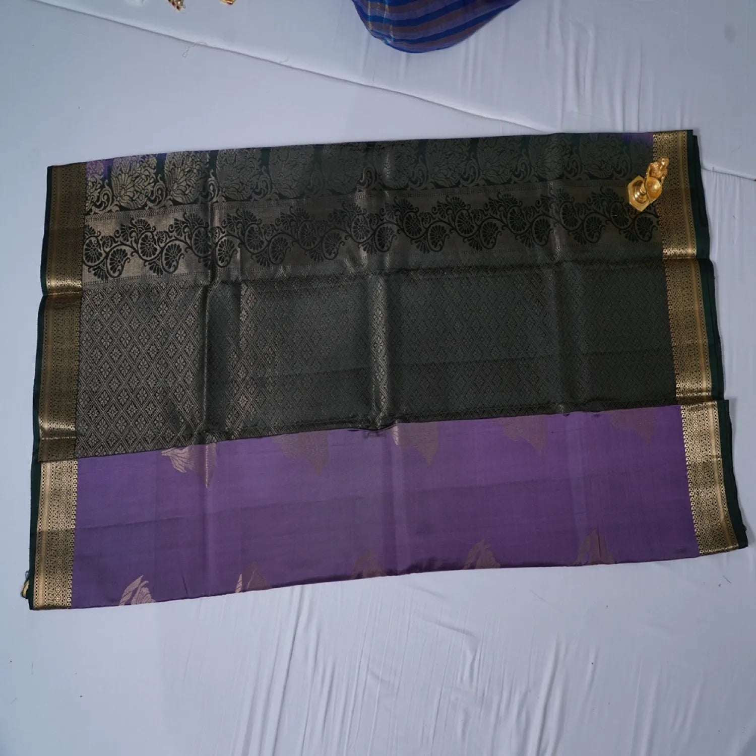 Gadwal Pure Silk Saree – Handwoven Lavender with Green Kanchi Border