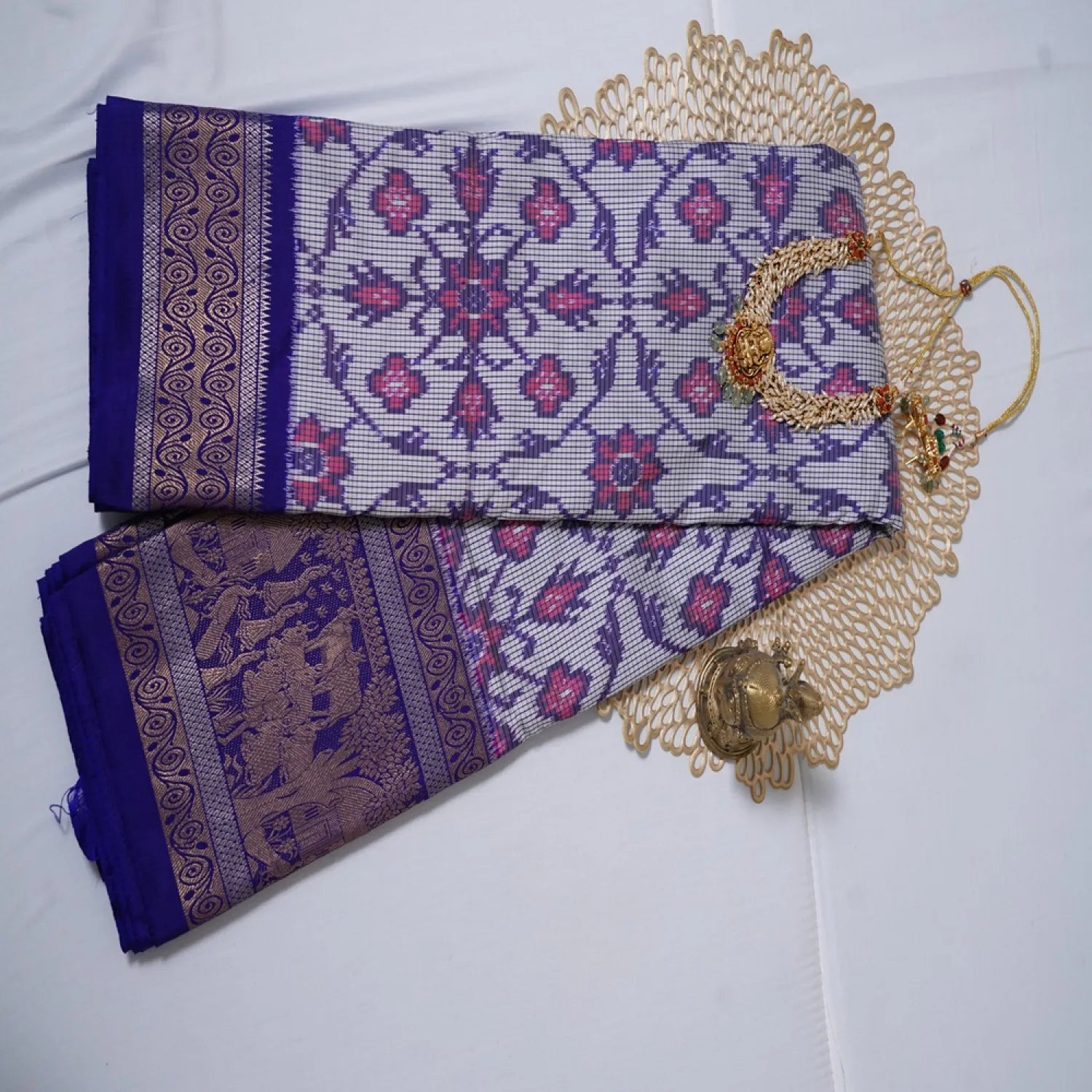 Pochampally Ikkat Handwoven Blue Pure Silk Saree  Bridal Collection